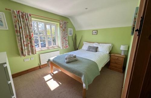 Waldringfield House | Rockhopper Cottage, Waldringfield