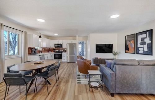 West Colorado Springs House | Rockies Royale! Poker Table, Hot Tub & Fire Pit
