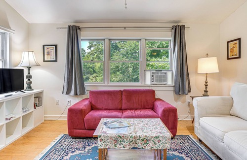 Rockport Apartment | Rockport Retreat: 1 Mi to Halibut Point State Park