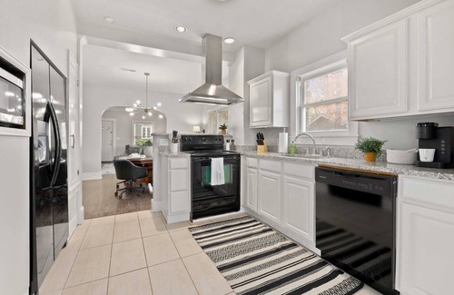 Fayetteville House | Rockwell - House on Dickson St - 0.5 mi to UofA