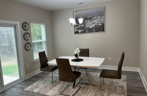 Charlotte House | Rockwell Retreat