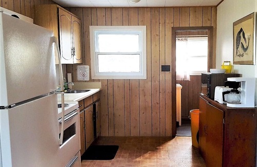 Carling Cottage | Rockwood: 3-Bedroom Cottage #9