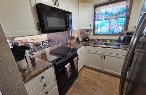Denver House | "Rocky Mountains Retreat: Skiing, Hiking, Red Rocks, Evergreen lake awaits you "