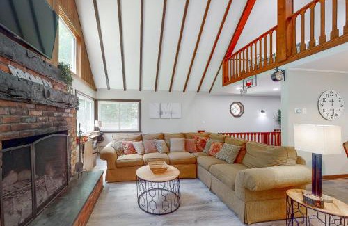 Stratton and Bromley Ski Areas House | Rocky Red