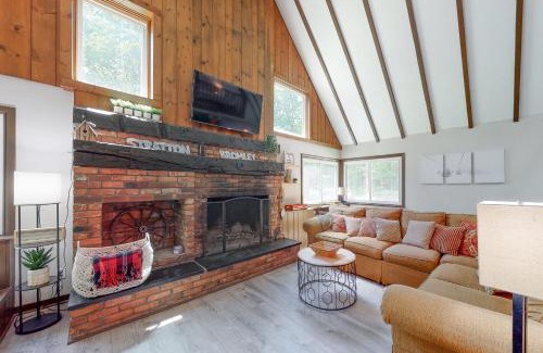 Stratton and Bromley Ski Areas House | Rocky Red
