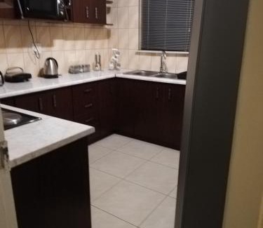 Constantia Kloof Apartment | Rocky Ridge Guest House 2 SELF CATERING - No Alcohol allowed
