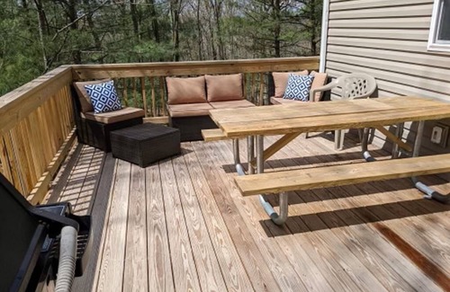 Lackawaxen House | Rocky Road Chalet - Masthope