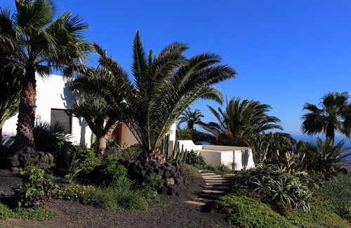 La Asomada House | Roco I - Finca with pool, huge garden, WIFI, children's playground