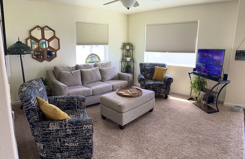 Cheyenne House | Rodeo ready! Close to activities and shopping. Quiet neighborhood