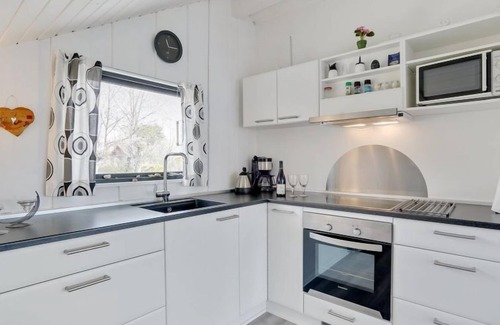 Næsby Strand House | "Roderich" - 400m from the sea by Interhome