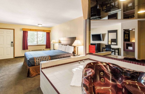 Coeur d'Alene Hotel | Rodeway Inn Coeur d'Alene