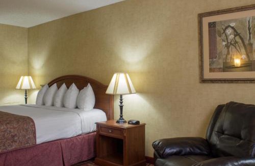 Grand Forks Hotel | Rodeway Inn Columbia Mall Loop