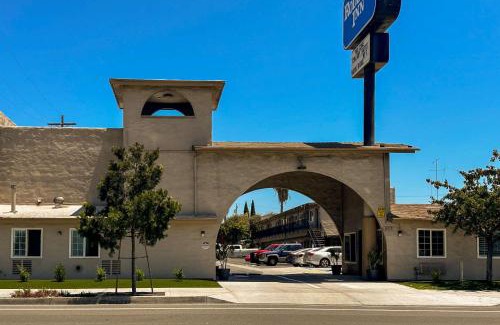 National City Hotel | Rodeway Inn National City San Diego South