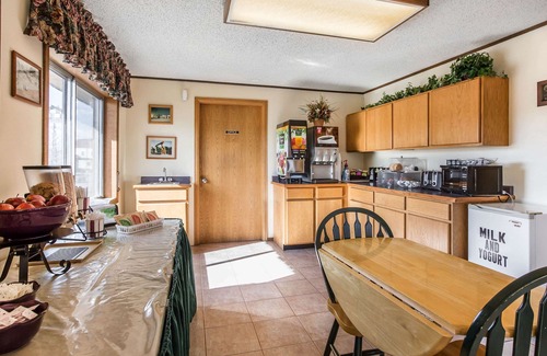 Lander Hotel | Rodeway Inn Pronghorn Lodge