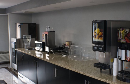 Nampa Hotel | Rodeway Inn & Suites - Nampa