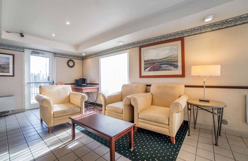 Nampa Hotel | Rodeway Inn & Suites - Nampa