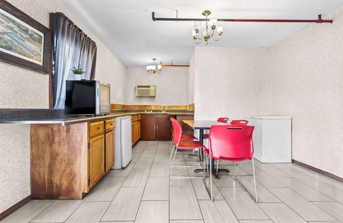 Lexington Hotel | Rodeway Inn