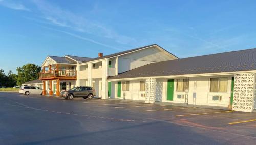 Manchester Hotel | Rodeway Inn