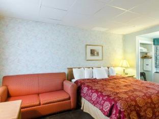 Williamsburg Hotel | Rodeway Inn Williamsburg Edge District