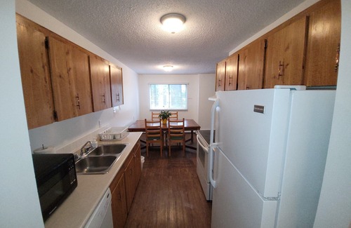 West Edmonton Apartment | ✅ROGERS Place✅️ 4+ beds! ✅️ KINSMEN Centre✅️EXPO Centre✅️ NAIT✅️Shopping malls