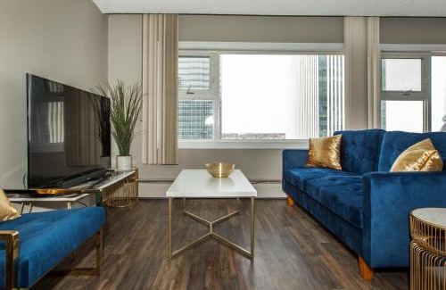 Downtown Edmonton Apartment | Rogers Place King Bed Studio in Downtown Edmonton