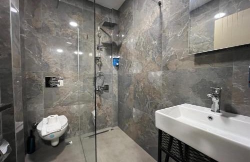 Cihangir Apartment | Roj Suite