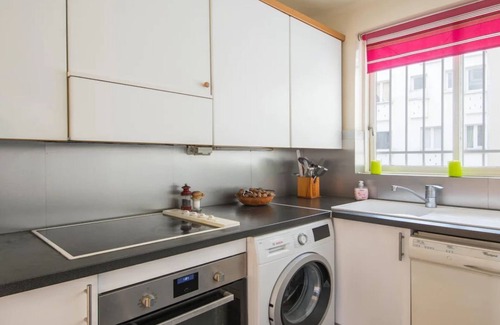 Auteuil Apartment | Roland-Garros Staying in Boulogne-Billancourt-Located across the Seine