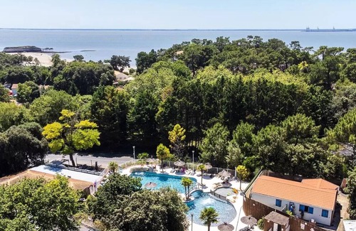Meschers-sur-Gironde Cabin | Rollen 2 Schlafzimmer* 4 Personen