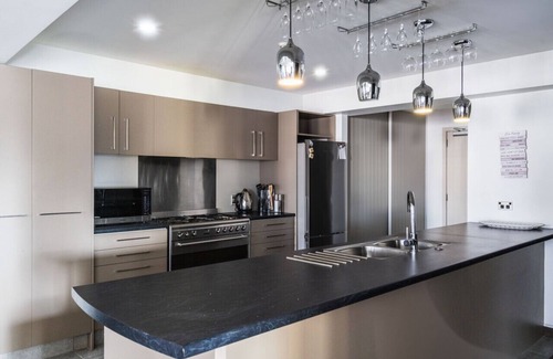 Dunedin City Centre Apartment | Roller Mills Apartment