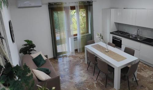 Zona XXXI Mezzocammino Apartment | Roma amoR Vitinia