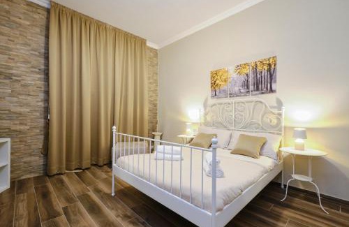 San Giovanni Apartment | [Roma Centro] Elegante ottima posizione