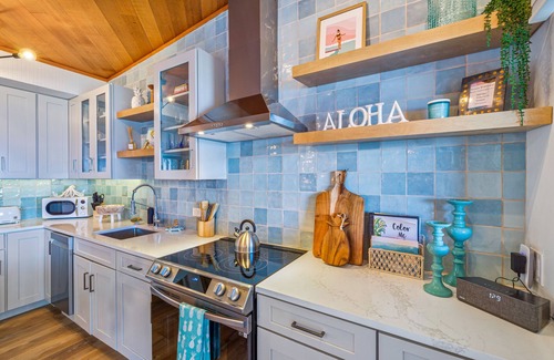 Kahana Condo | Romance on top of the ocean-Amazing View-Large Lanai comfy daybed-Cold AC
