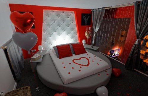 Downtown Le Havre Apartment | Romance Spa lofts haut de gamme avec sauna
