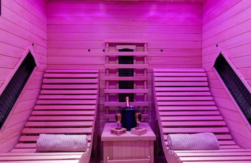 Saint-Martin-du-Littoral Apartment | Romance Spa Nuit D'amour