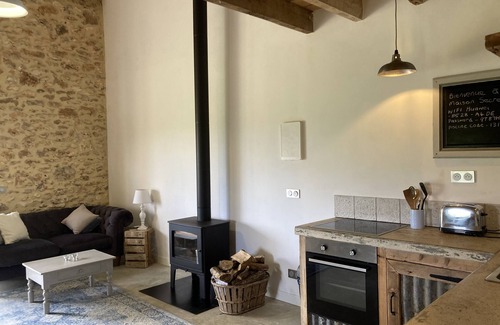 Marsales House | Romantic 1 bedroom loft apartment with pool, 5 min to Monpazier