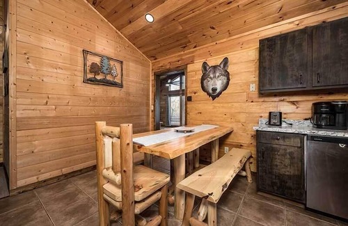 Sevierville Cabin | Romantic 2 Bedroom Cabin In The Tennessee Smokies With Hot Tub | Fire Pit | Game Room | Gas Grill