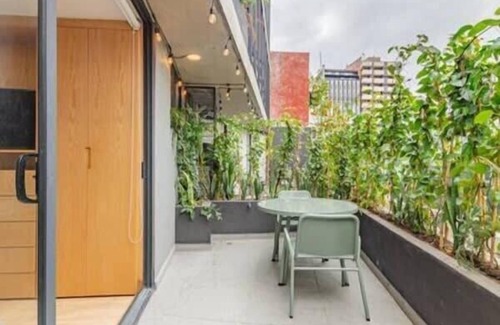 Zona Rosa Apartment | Romantic Apartment in Roma Loft w/Private Terrace, Parking