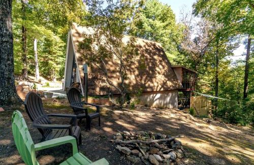 Lake Lure House | Romantic Cabin Getaway minutes from Chimney Rock