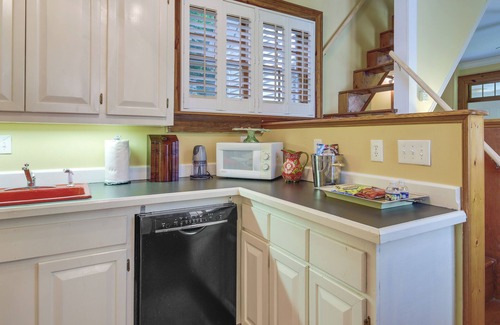 Washington Apartment | Romantic Cottage in Washington Historic District