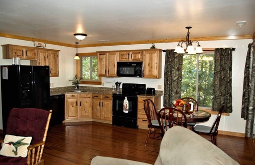 Bryson City Cabin | Romantic Couple's Mountain Getaway!