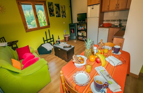 La Omanuela Apartment | Romantic Escape with Terrace