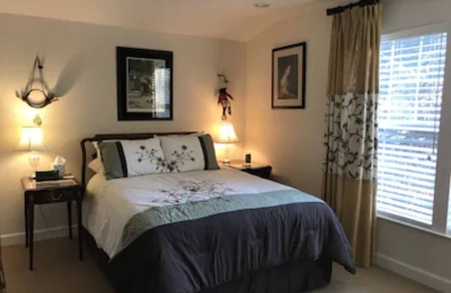 Nellysford Apartment | ROMANTIC GETAWAY Celebrate spring!