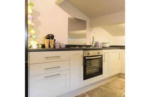 Wadsworth Cottage | Romantic getaway. Old Town, Hebden Bridge.