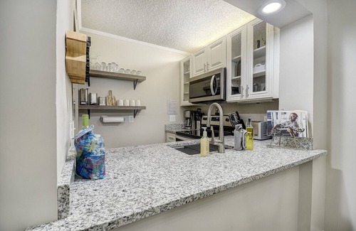 Myrtle Beach Condo | Romantic Getaway with WIFI, 2 fireplaces, 3 minute walk to beach!