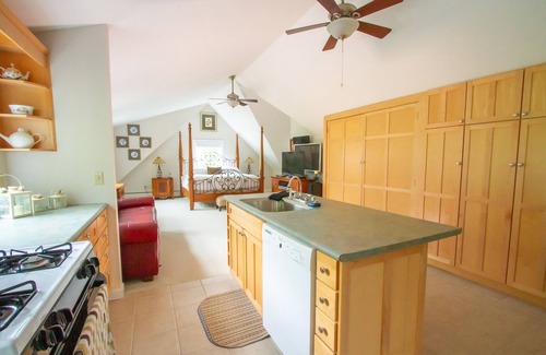 Woodstock House | Romantic Guest House Hideaway