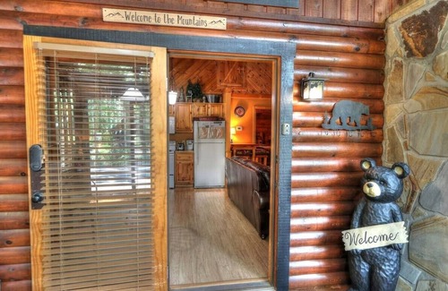 Sevierville Cabin | Romantic Hideaway: Near Dollywood & Outlets Intimate, Fireplace, Private Hot Tub