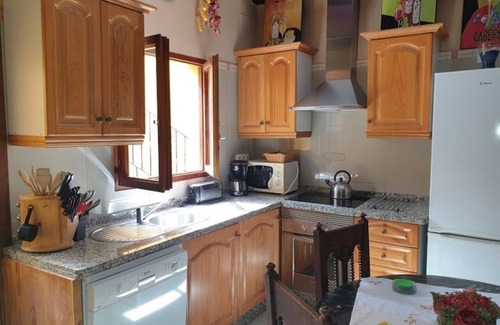 Arico Cottage | Romantic, historic country house with tropical garden