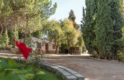 Huetor Santillan House | Romantic house in the middle of nature /El Abeto