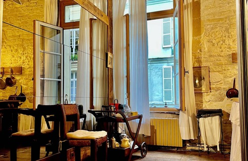 Saint-Victor Apartment | Romantic Ile St. Louis