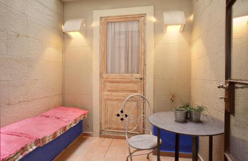 la Vila de Gracia Apartment | Romantic In Trendy Gracia